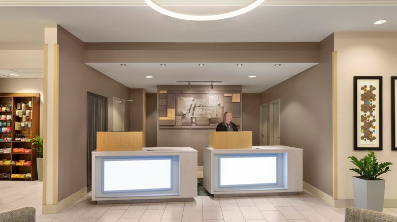 <b>Holiday Inn Express & Stes Mt Pleasant Lobby</b>. Images powered by <a href="https://www.leonardoworldwide.com/" title="Leonardo Worldwide" target="_blank">Leonardo</a>.