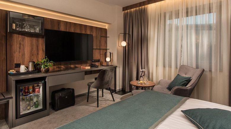 <b>Rosslyn Central Park Hotel Room</b>. Images powered by <a href="https://www.leonardoworldwide.com/" title="Leonardo Worldwide" target="_blank">Leonardo</a>.