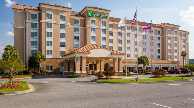 Holiday Inn Hotel & Conference Center Exterior