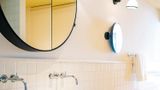 <b>Widder Hotel Room</b>. Images powered by <a href="https://www.leonardoworldwide.com/" title="Leonardo Worldwide" target="_blank">Leonardo</a>.