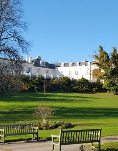 Cliffden Hotel