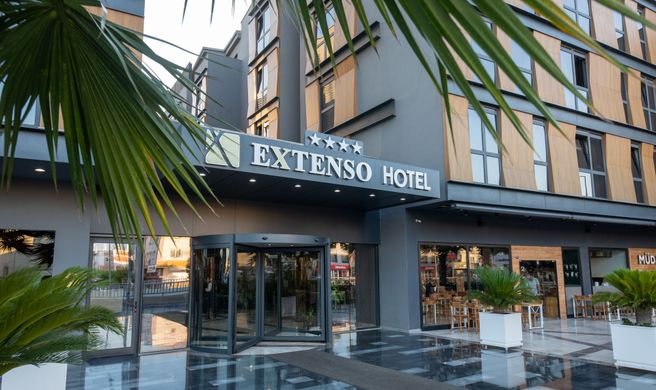 Extenso Hotel Exterior