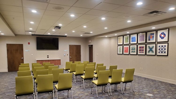 Holiday Inn Express & Suites Sandusky Meeting