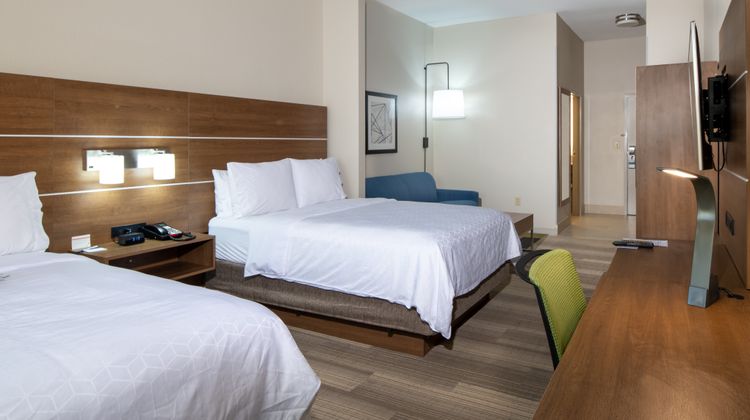 Holiday Inn Express Hotel & Suites Room