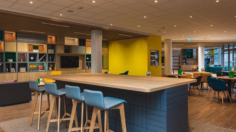 <b>Holiday Inn Budapest-Budaors Lobby</b>. Images powered by <a href="https://www.leonardoworldwide.com/" title="Leonardo Worldwide" target="_blank">Leonardo</a>.