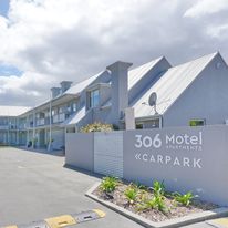 306 Motel Apartments