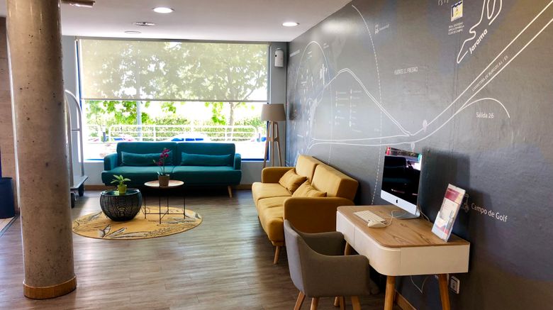 <b>Holiday Inn Express San Sebastian Reyes Lobby</b>. Images powered by <a href="https://www.leonardoworldwide.com/" title="Leonardo Worldwide" target="_blank">Leonardo</a>.