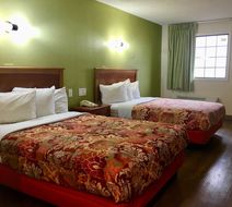 Red Carpet Inn Brunswick Room