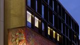 <b>citizenM London Bankside Exterior</b>. Images powered by <a href="https://leonardo.com/" title="Leonardo Worldwide" target="_blank">Leonardo</a>.