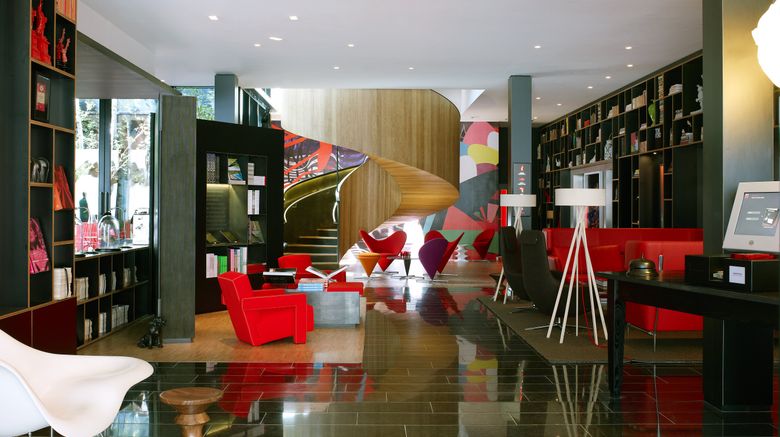 <b>citizenM London Bankside Lobby</b>. Images powered by <a href="https://leonardo.com/" title="Leonardo Worldwide" target="_blank">Leonardo</a>.