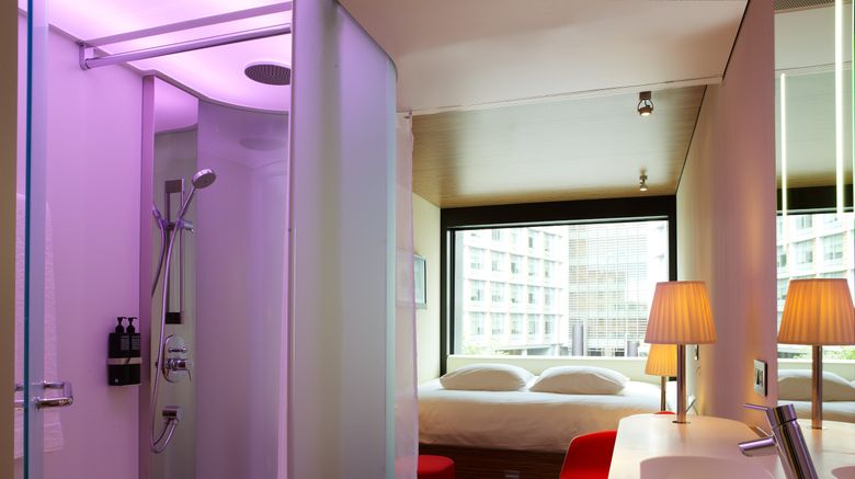 <b>citizenM London Bankside Room</b>. Images powered by <a href="https://leonardo.com/" title="Leonardo Worldwide" target="_blank">Leonardo</a>.
