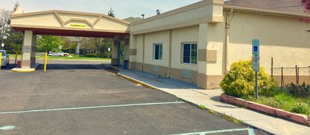 Red Carpet Inn Mount Holly Exterior