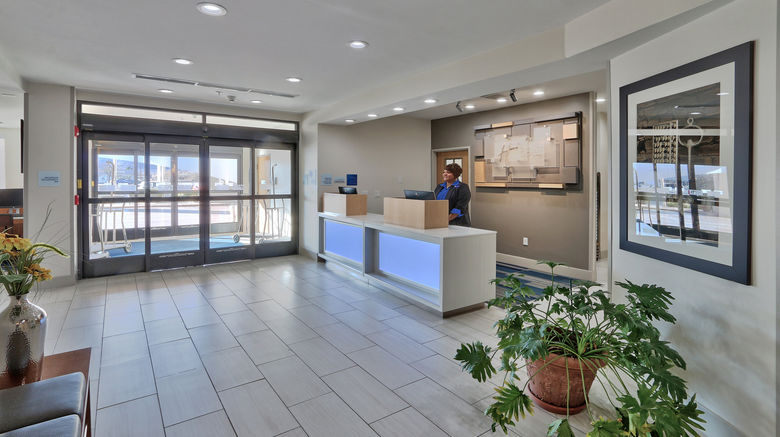<b>Holiday Inn Express Lobby</b>. Images powered by <a href="https://www.leonardoworldwide.com/" title="Leonardo Worldwide" target="_blank">Leonardo</a>.