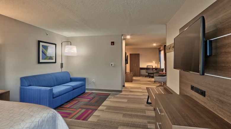 <b>Holiday Inn Express Suite</b>. Images powered by <a href="https://www.leonardoworldwide.com/" title="Leonardo Worldwide" target="_blank">Leonardo</a>.