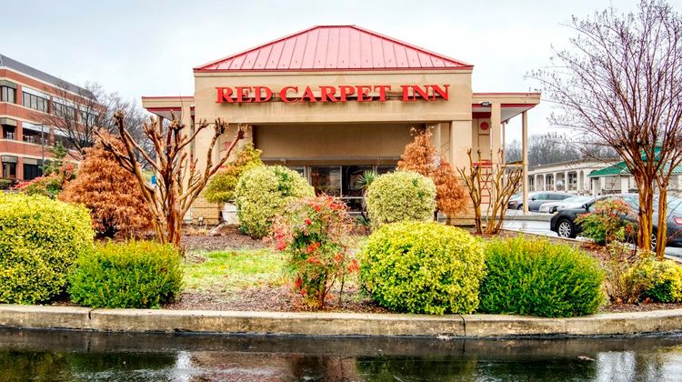 Red Carpet Inn Exterior