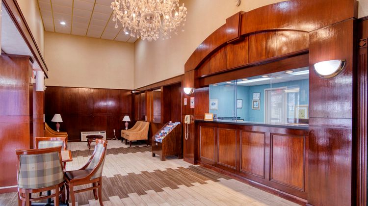 Red Carpet Inn Lobby