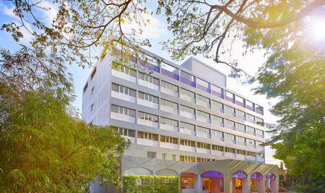Vivanta Bengaluru Residency Exterior
