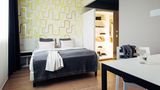 <b>Harry's Home Muenchen Room</b>. Images powered by <a href="https://www.leonardoworldwide.com/" title="Leonardo Worldwide" target="_blank">Leonardo</a>.