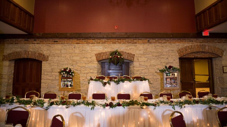 <b>Holiday Inn Saint Louis W at Six Flags Ballroom</b>. Images powered by <a href="https://www.leonardoworldwide.com/" title="Leonardo Worldwide" target="_blank">Leonardo</a>.