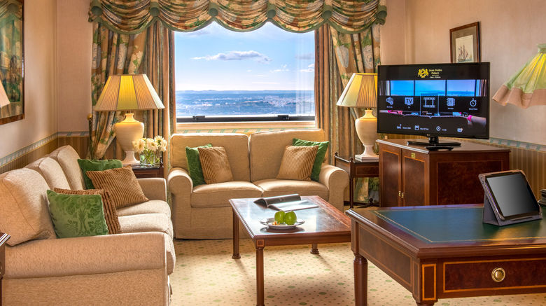 <b>Dom Pedro Lisboa Suite</b>. Images powered by <a href="https://www.leonardoworldwide.com/" title="Leonardo Worldwide" target="_blank">Leonardo</a>.