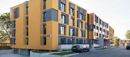 Bob W Telliskivi Exterior
