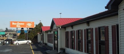 Red Carpet Inn Exterior