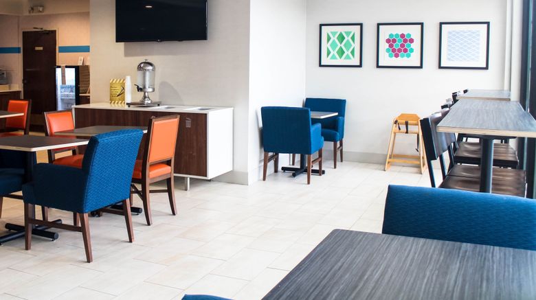 <b>Holiday Inn Express Restaurant</b>. Images powered by <a href="https://www.leonardoworldwide.com/" title="Leonardo Worldwide" target="_blank">Leonardo</a>.