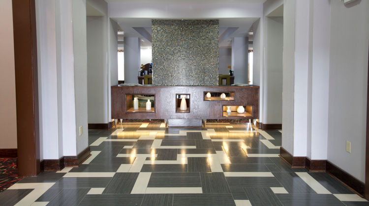 Holiday Inn Express & Suites Morrilton Lobby