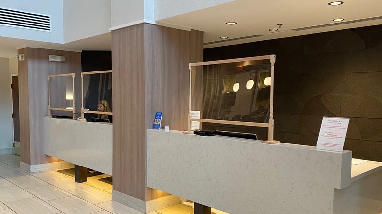 <b>Crowne Plaza Dulles Airport Lobby</b>. Images powered by <a href="https://www.leonardoworldwide.com/" title="Leonardo Worldwide" target="_blank">Leonardo</a>.