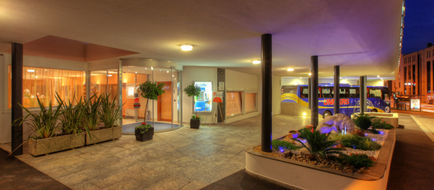Delfino Hotel Exterior