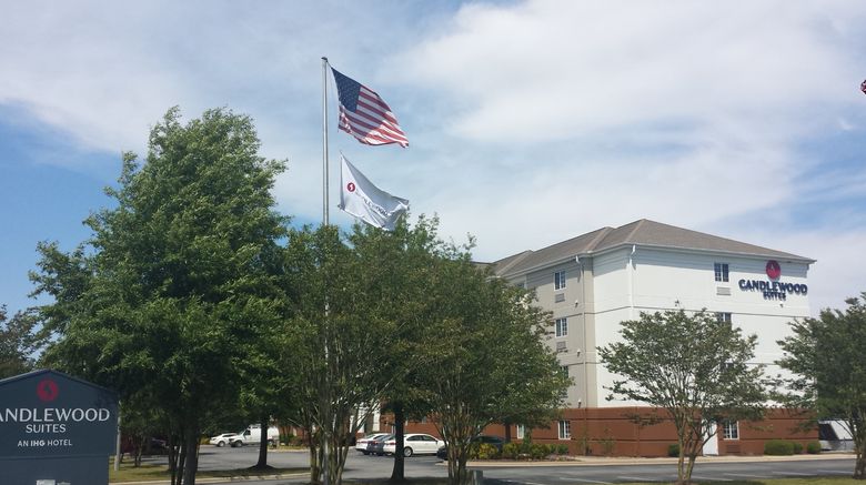 Candlewood Suites Exterior. Images powered by <a href="https://www.leonardoworldwide.com" target="_blank" rel="noopener">Leonardo</a>.