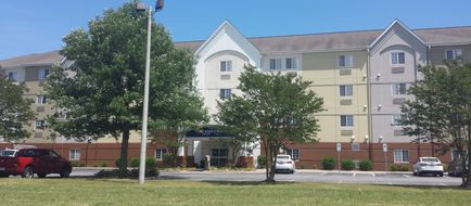 Candlewood Suites Exterior