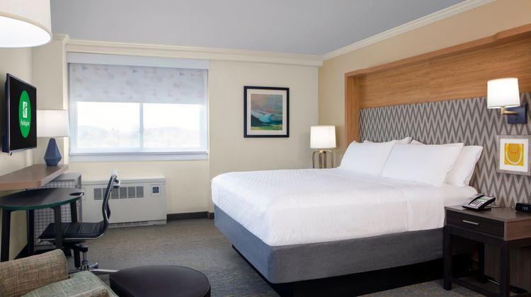 Holiday Inn Binghamton Downtown Room