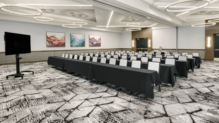 Crowne Plaza Lansing West Ballroom