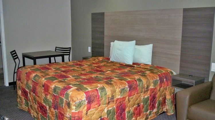 Scottish Inns & Stes Room