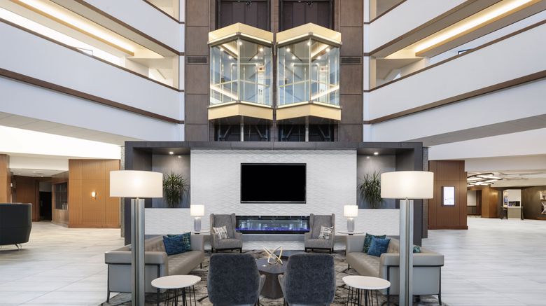 <b>Crowne Plaza Lansing West Lobby</b>. Images powered by <a href="https://www.leonardoworldwide.com/" title="Leonardo Worldwide" target="_blank">Leonardo</a>.