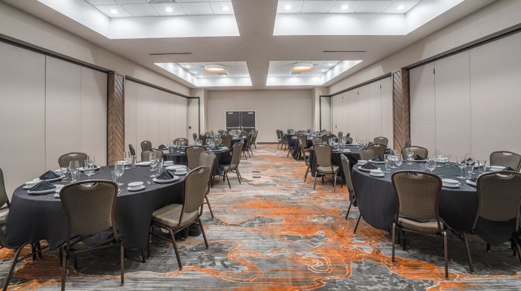 Holiday Inn Suites Germantown Memphis SE Meeting