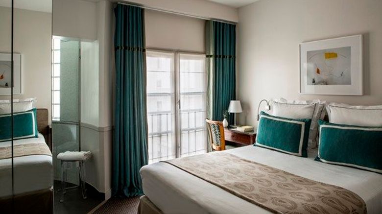 <b>Hotel de la Place du Louvre Room</b>. Images powered by <a href="https://www.leonardoworldwide.com/" title="Leonardo Worldwide" target="_blank">Leonardo</a>.