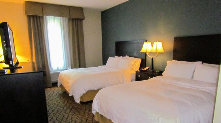 Holiday Inn Express & Suites Cadillac Room