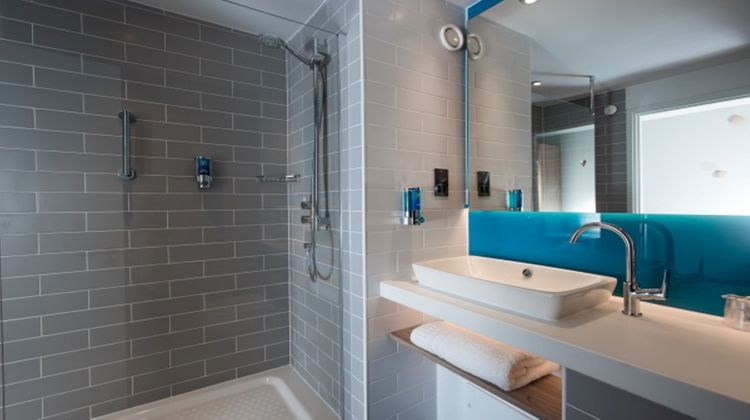 Holiday Inn Express Nice-Grand Arenas Room