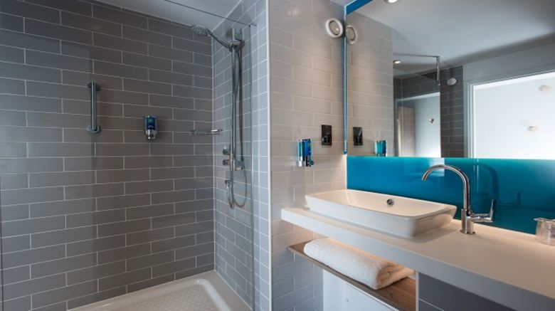 <b>Holiday Inn Express Nice-Grand Arenas Room</b>. Images powered by <a href="https://www.leonardoworldwide.com/" title="Leonardo Worldwide" target="_blank">Leonardo</a>.