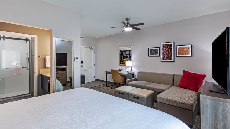 <b>Staybridge Suites IAH Airport East Suite</b>. Images powered by <a href="https://www.leonardoworldwide.com/" title="Leonardo Worldwide" target="_blank">Leonardo</a>.