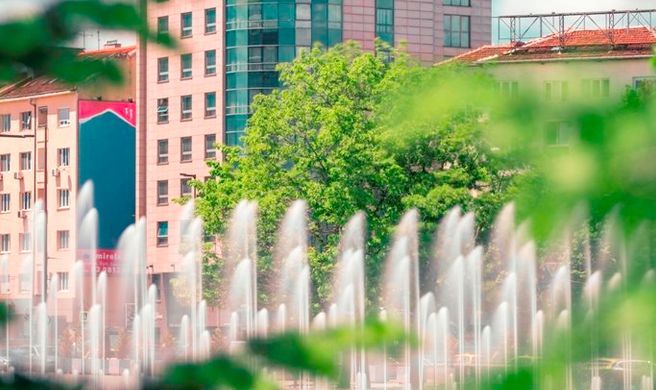 Rosslyn Central Park Hotel Exterior