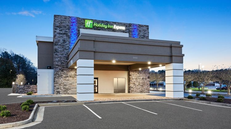 Holiday Inn Express Hopewell-Fort Lee Exterior