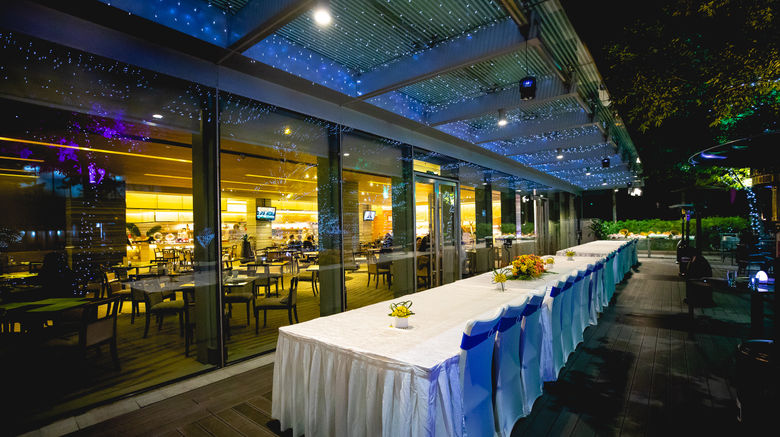 <b>Crowne Plaza Guangzhou Huadu Restaurant</b>. Images powered by <a href="https://www.leonardoworldwide.com/" title="Leonardo Worldwide" target="_blank">Leonardo</a>.