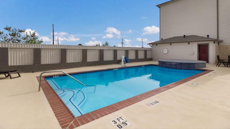 <b>Red Roof PLUS+ Galveston - Beachfront Pool</b>. Images powered by <a href="https://www.leonardoworldwide.com/" title="Leonardo Worldwide" target="_blank">Leonardo</a>.