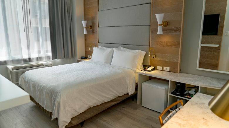 <b>Holiday Inn Express Condado Room</b>. Images powered by <a href="https://www.leonardoworldwide.com/" title="Leonardo Worldwide" target="_blank">Leonardo</a>.