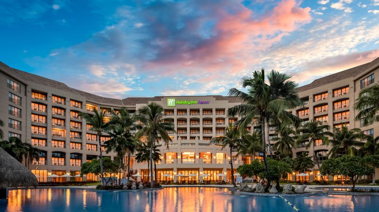 <b>Holiday Inn Resort Sanya Bay Pool</b>. Images powered by <a href="https://www.leonardoworldwide.com/" title="Leonardo Worldwide" target="_blank">Leonardo</a>.