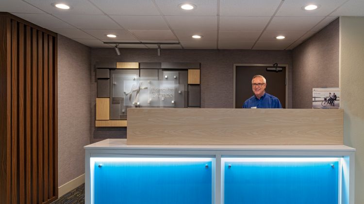 Holiday Inn Express Cedar Park Lobby