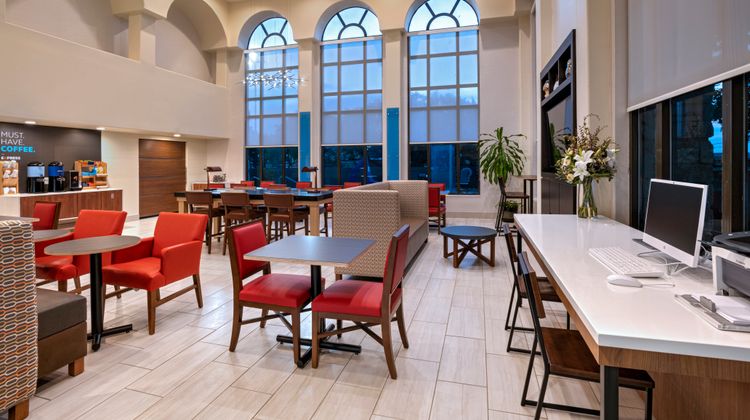 Holiday Inn Express Cedar Park Lobby